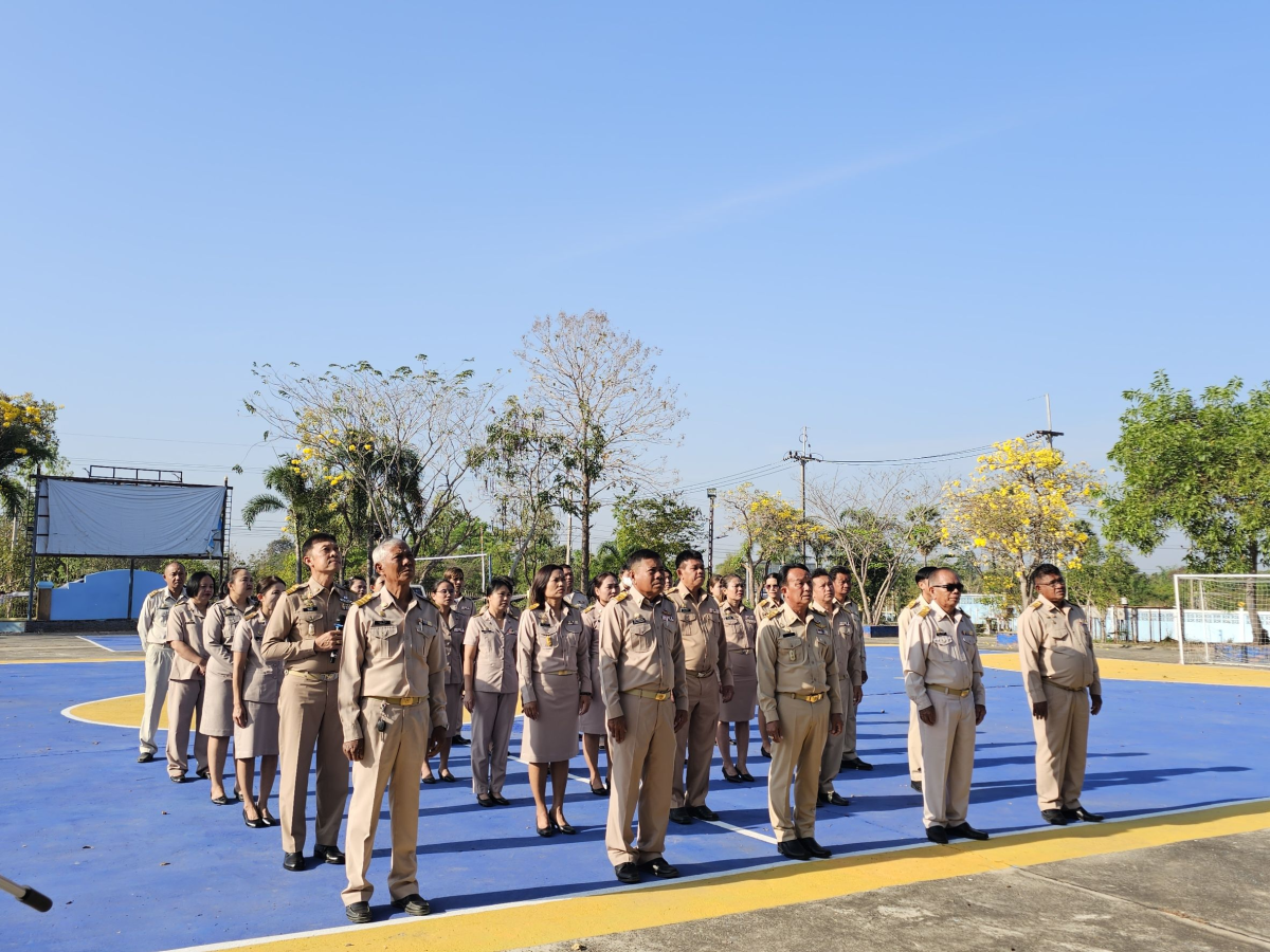 วันจันทร์ที่ 2 มีนาคม 256 9  เวลา 8.00 น.  คณะผู้บริหาร พร้อมด้วยประธานสภา. รองประธานสภา เลขานุการสภา และสมาชิกสภาเทศบาลตำบลพันดุง ข้าราชการและลูกจ้าง เทศบาลตำบลพันดุง ร่วมกิจกรรมเคารพธงชาติไทย ณ ลานกิจกรรมหน้าสำนักงานเทศบาลตำบลพันดุง โดยพร้อมเพรียงกัน