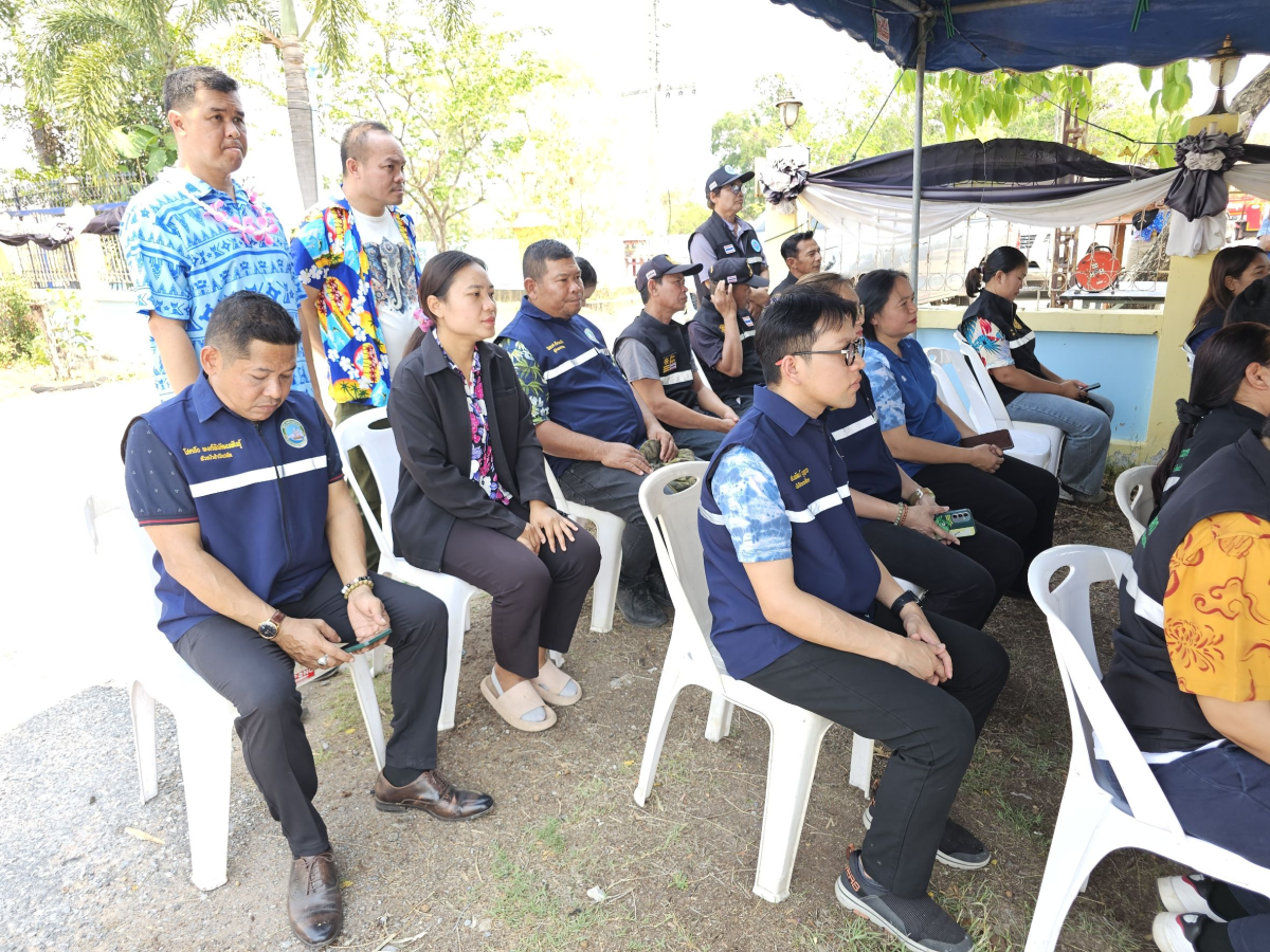 วันที่ 10 เมษายน 2569 นายสมภพ มุกดาสนิท นายอำเภอขามทะเลสอ เป็นประธานในพิธีเปิด จุดรวมบริการประชาชน เทศบาลตำบลพันดุง เทศกาลสงกรานต์ ประจำปีพ.ศ. 2569  ณ บริเวณหน้าสำนักงานเทศบาลตำบลพันดุง