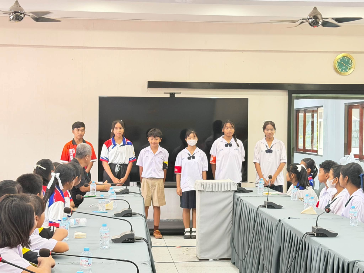 กองการศึกษา เทศบาลตำบลพันดุง นำเด็กและเยาวชนเข้าร่วมประชุมสามัญประจำปีสภาเด็กและเยาวชนอำเภอขามทะเลสอ